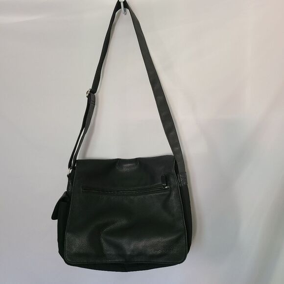 Fossil Vintage‎ Black Pebble Leather and Nylon Messenger Crossbody Bag - Picture 1 of 9